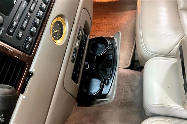 2000 Lincoln Town Car Cartier