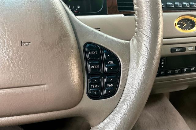 2000 Lincoln Town Car Cartier