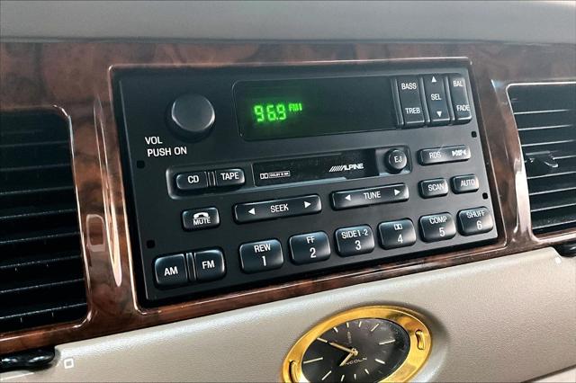 2000 Lincoln Town Car Cartier