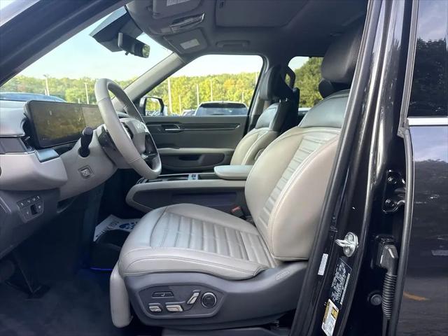 2024 Kia EV9 Land