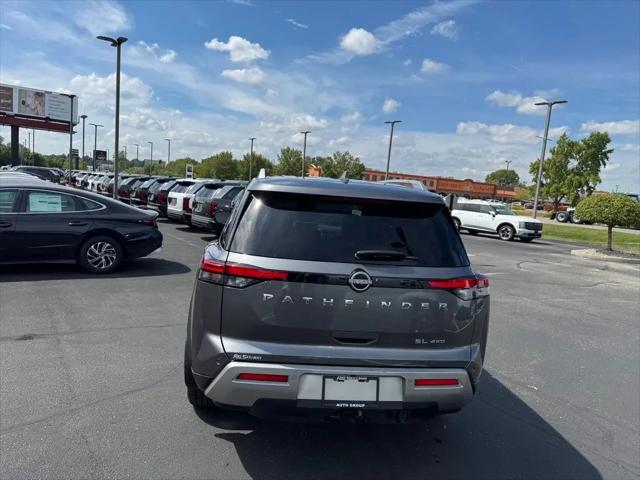 2023 Nissan Pathfinder SL 4WD