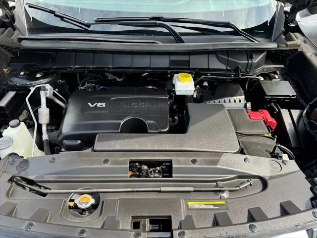 2023 Nissan Pathfinder SL 4WD