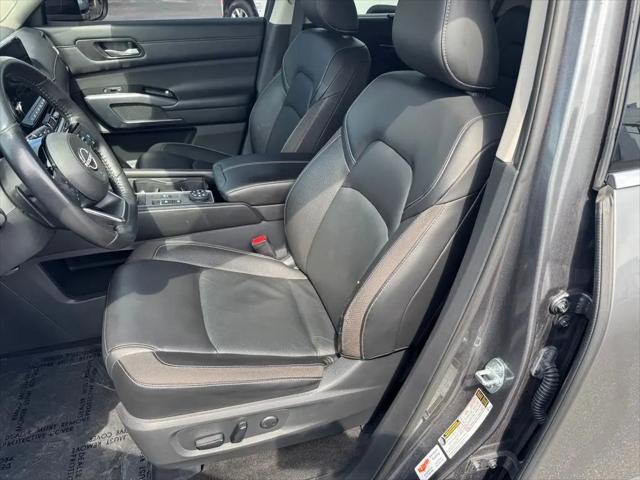 2023 Nissan Pathfinder SL 4WD
