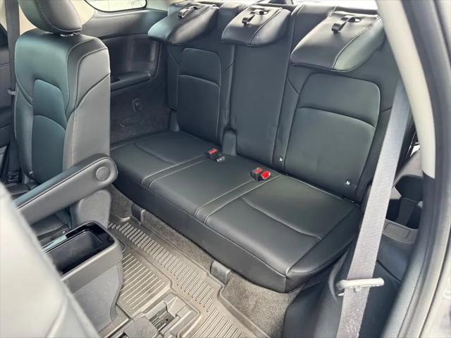 2023 Nissan Pathfinder SL 4WD
