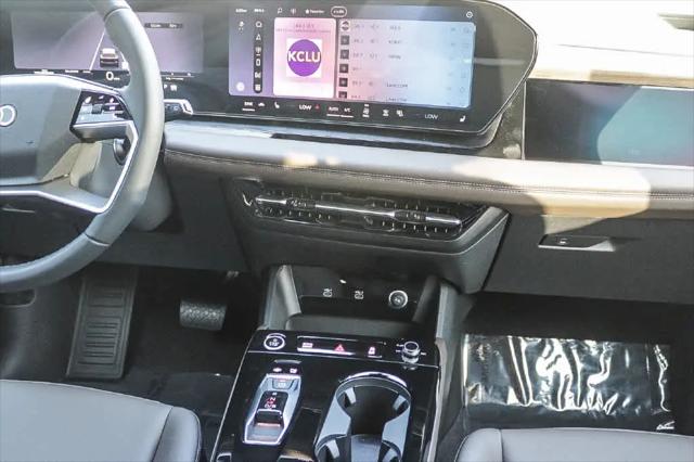 2027 Audi Q6 e-tron Premium quattro