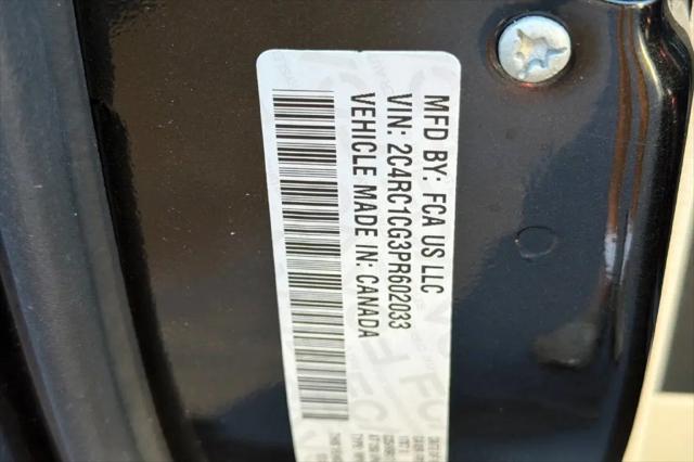 2023 Chrysler Voyager LX