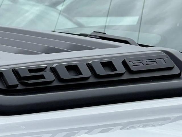 2025 Ram 1500 Laramie Crew Cab 4x4 57 Box