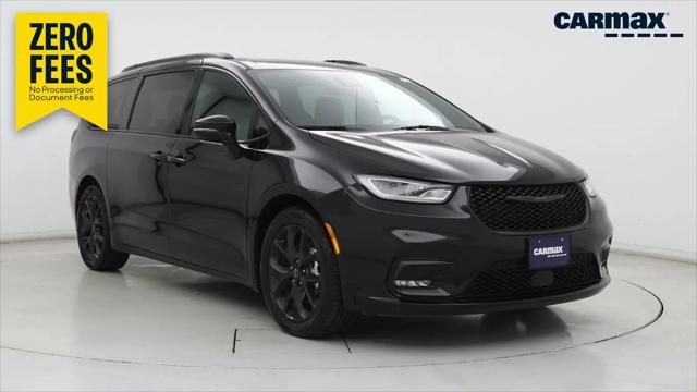 2025 Chrysler Pacifica Limited for sale in Madison, WI