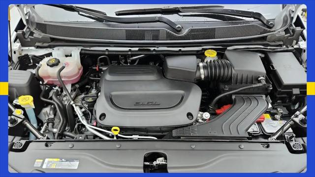 2025 Chrysler Voyager LX