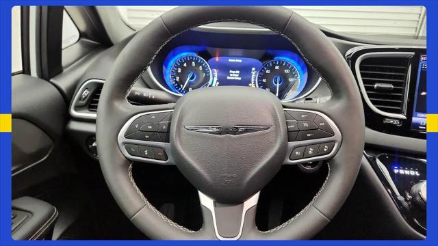 2025 Chrysler Voyager LX