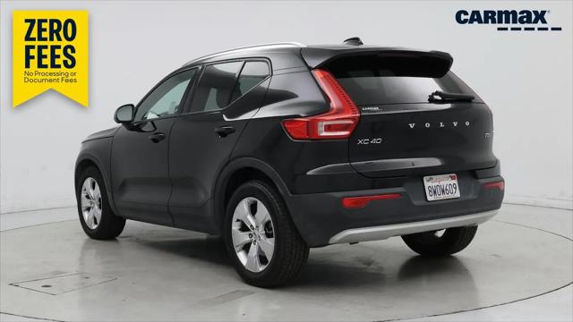 2021 Volvo XC40 T5 Momentum