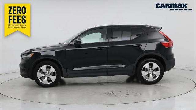 2021 Volvo XC40 T5 Momentum