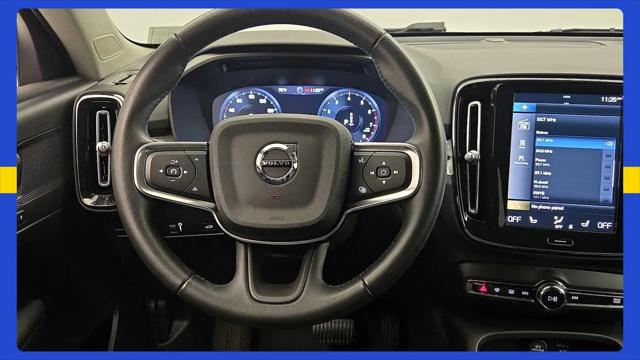 2021 Volvo XC40 T5 Momentum