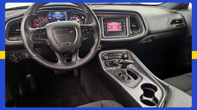2017 Dodge Challenger SXT