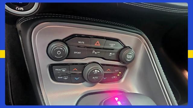 2023 Dodge Challenger SXT