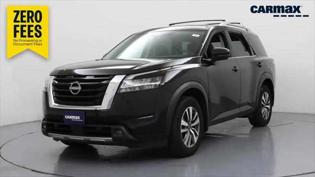 2023 Nissan Pathfinder SL 4WD