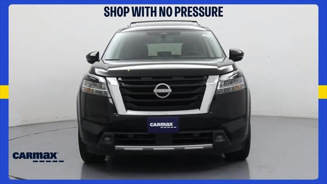 2023 Nissan Pathfinder SL 4WD