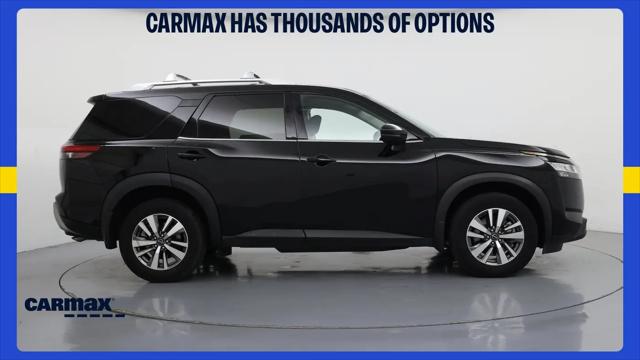 2023 Nissan Pathfinder SL 4WD