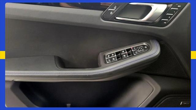 2023 Porsche Macan Macan
