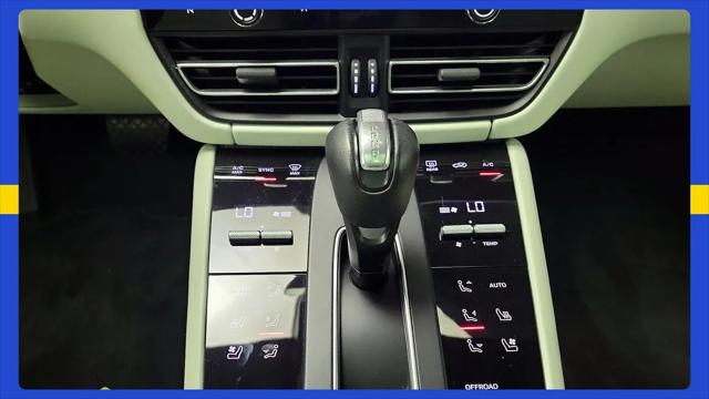 2022 Porsche Macan S