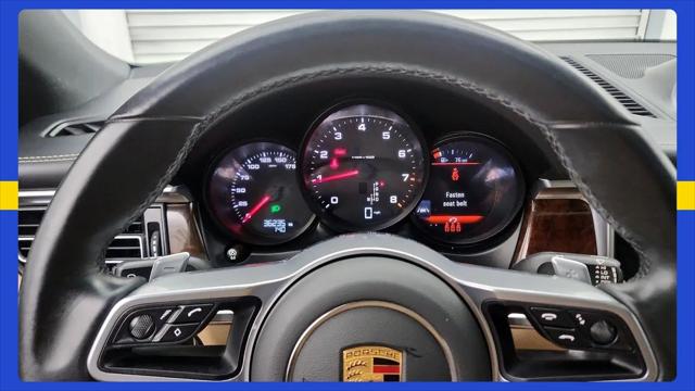 2021 Porsche Macan Macan