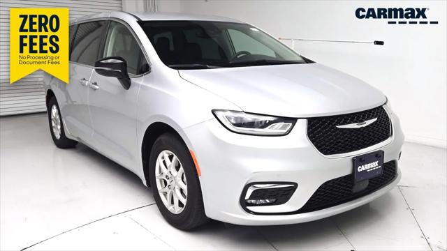 2024 Chrysler Pacifica Touring L for sale in Irving, TX