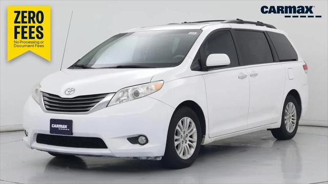 2014 Toyota Sienna XLE V6 8 Passenger for sale in Wichita, KS