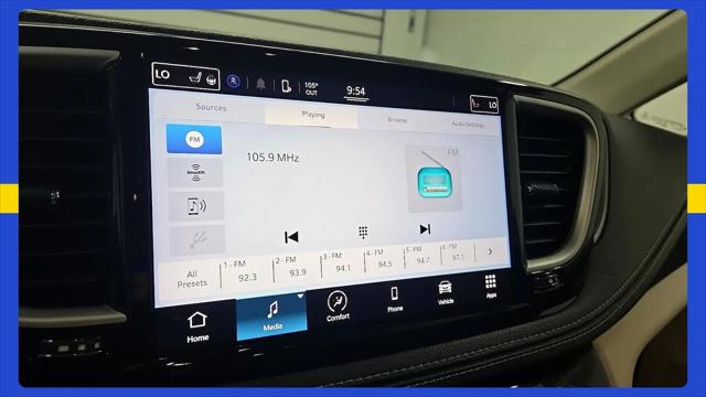 2022 Chrysler Pacifica Touring L