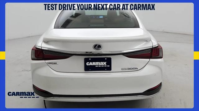 2020 Lexus ES 300h Luxury