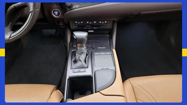 2020 Lexus ES 300h Luxury