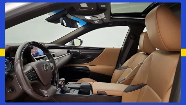 2020 Lexus ES 300h Luxury