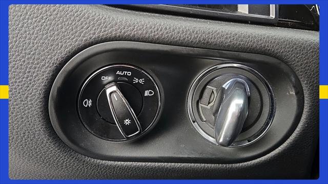 2021 Porsche Macan Macan