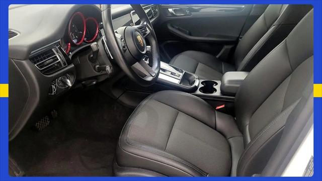 2023 Porsche Macan T