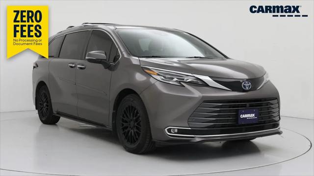 2023 Toyota Sienna Platinum for sale in Omaha, NE