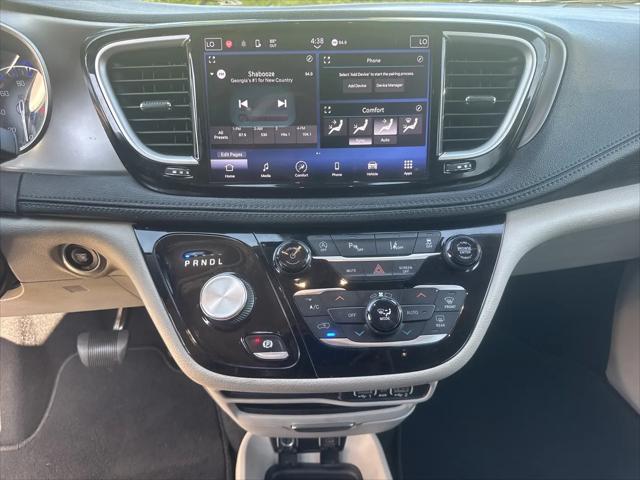 2021 Chrysler Pacifica Touring