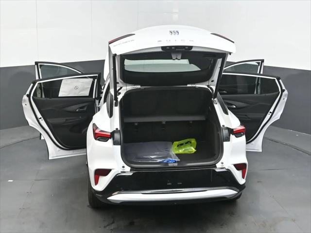 2026 Buick NV Sport Touring FWD