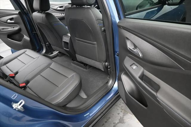 2026 Buick NV Sport Touring FWD