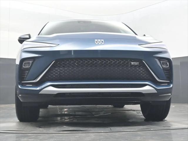 2026 Buick NV Sport Touring FWD