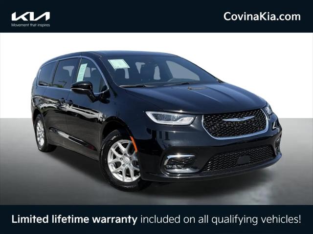 2025 Chrysler Pacifica Select for sale in Covina, CA