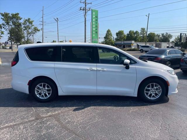 2023 Chrysler Pacifica Touring