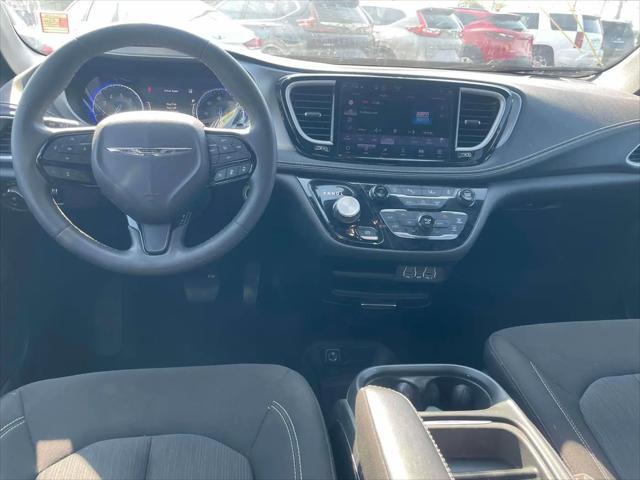2023 Chrysler Pacifica Touring