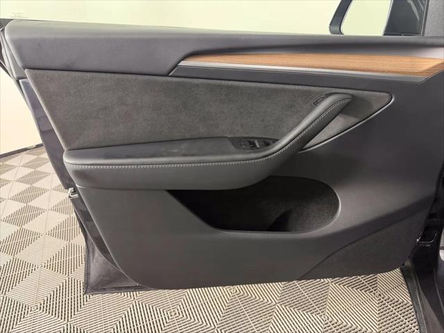 2024 Tesla Model Y Long Range Dual Motor All-Wheel Drive