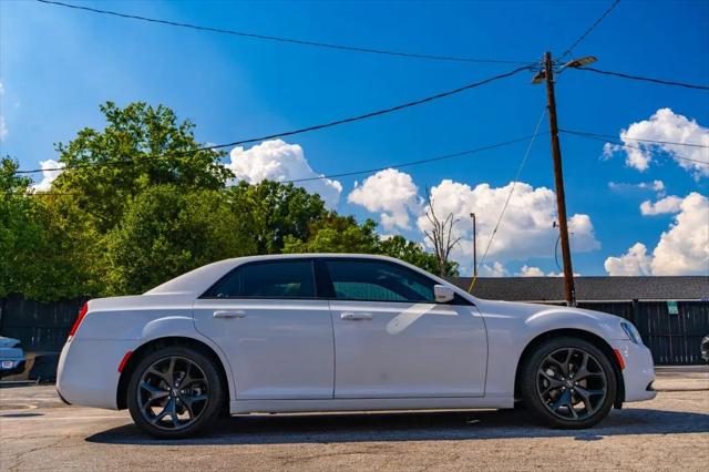 2023 Chrysler 300 300S