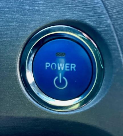 2013 Toyota Prius Three
