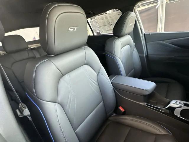 2026 Buick NV Sport Touring FWD