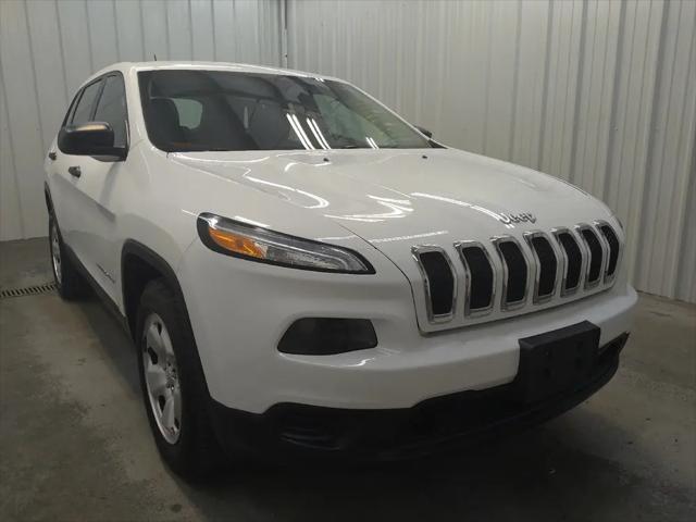 2016 Jeep Cherokee Sport