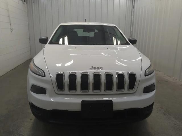 2016 Jeep Cherokee Sport