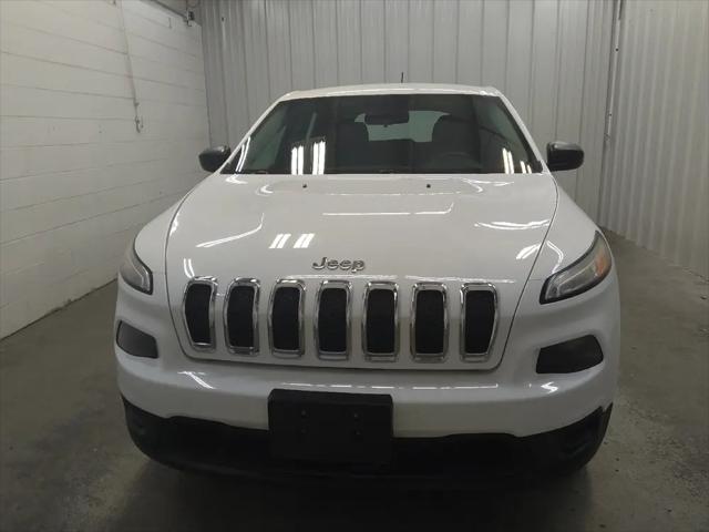 2016 Jeep Cherokee Sport