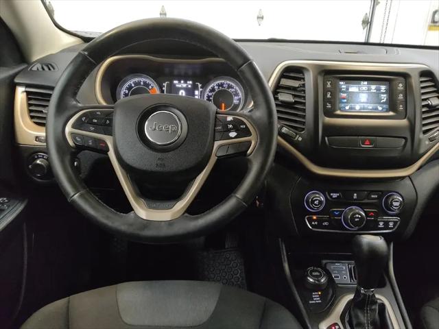 2016 Jeep Cherokee Sport