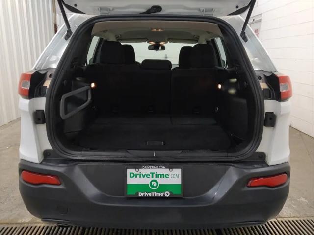 2016 Jeep Cherokee Sport